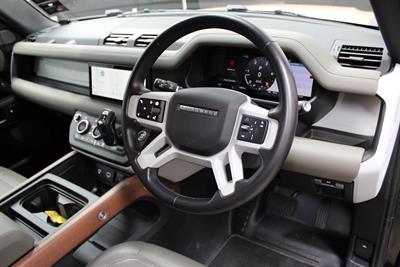 2023 Land Rover Defender - Thumbnail