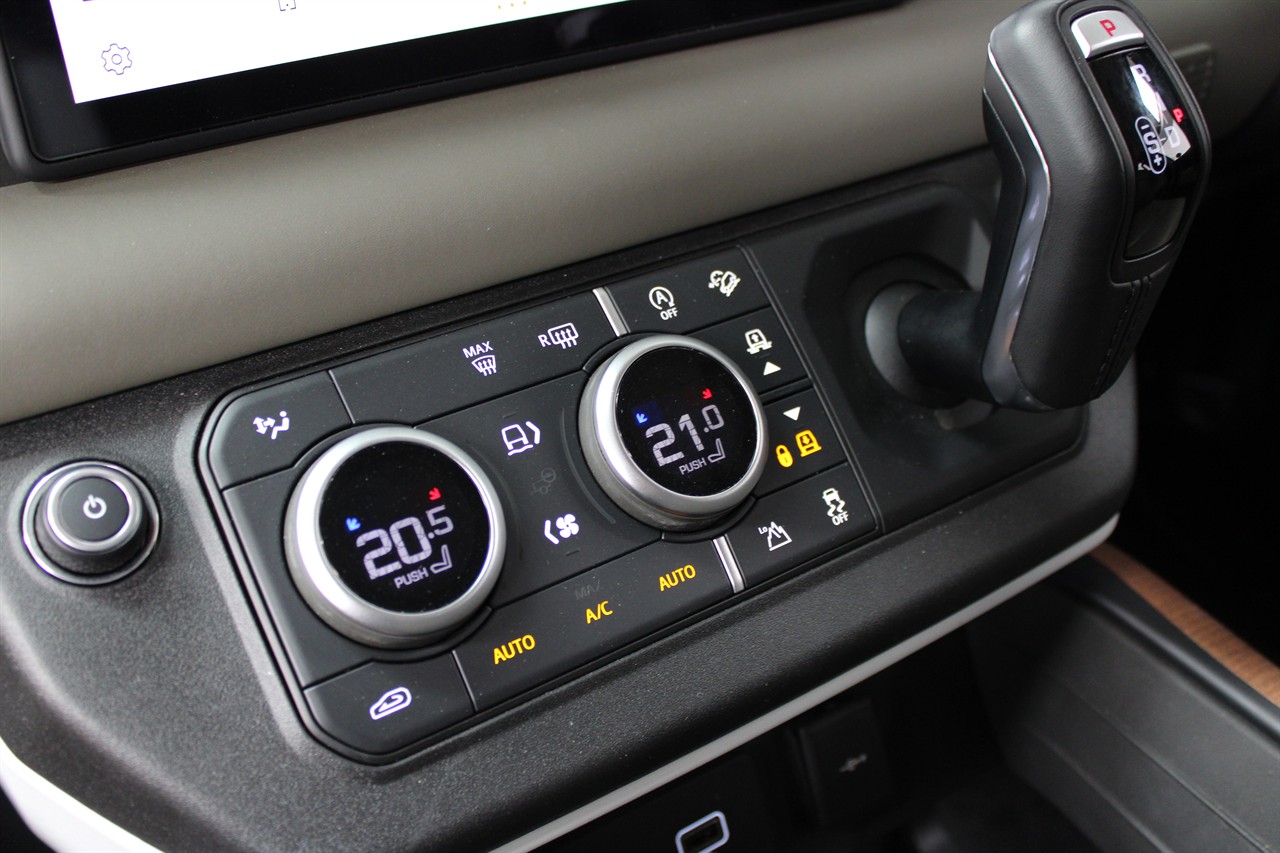 2023 Land Rover Defender