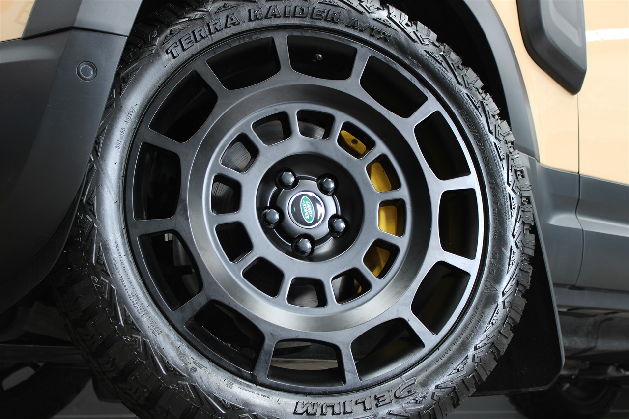 2023 Land Rover Defender