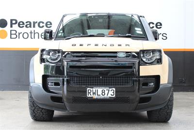 2023 Land Rover Defender - Thumbnail
