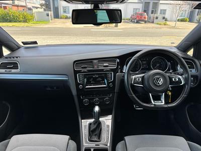 2015 Volkswagen Golf - Thumbnail