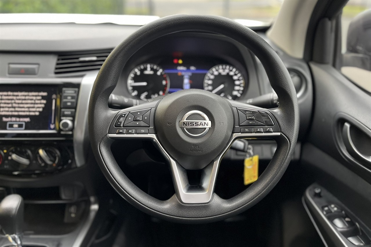 2022 Nissan Navara