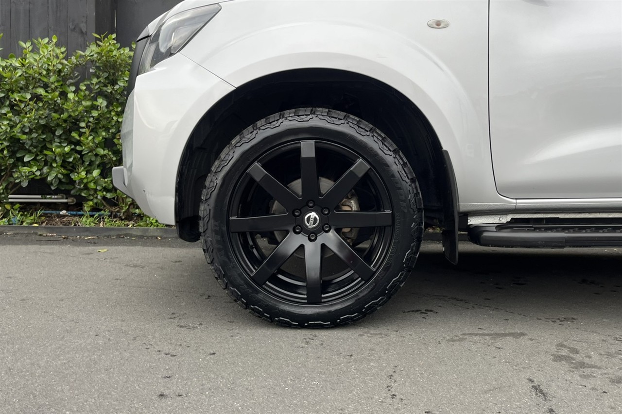 2022 Nissan Navara