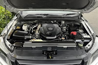 2022 Nissan Navara - Thumbnail