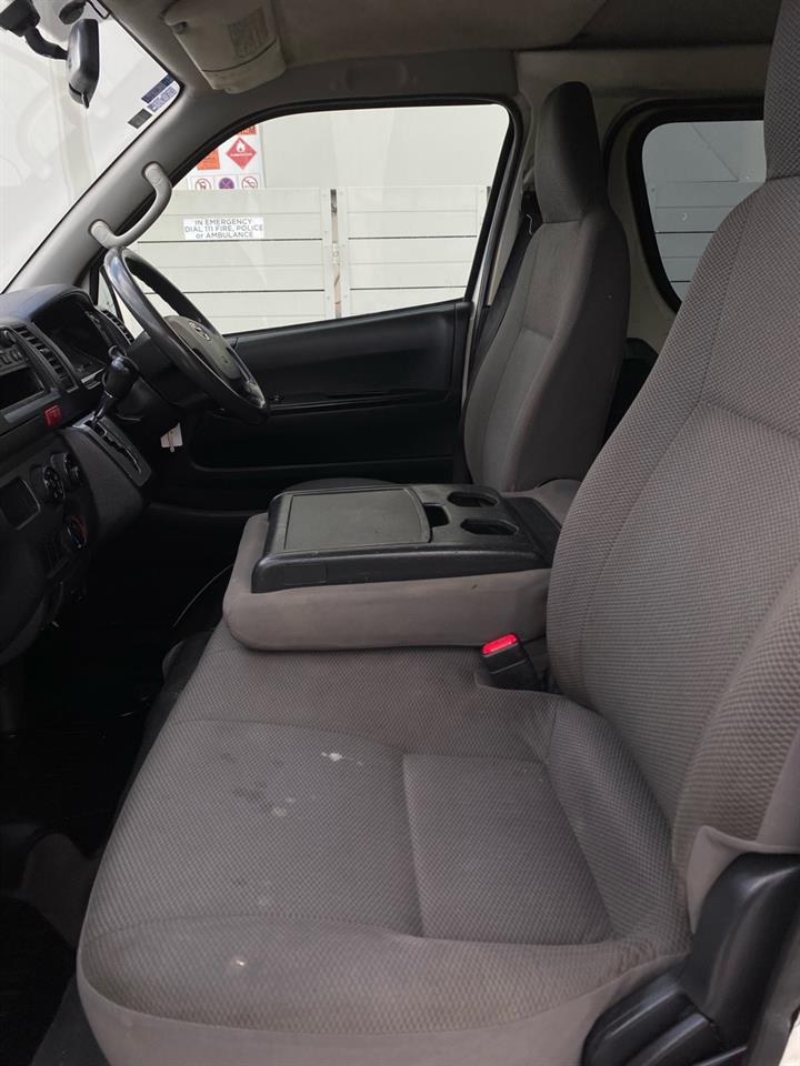 2016 Toyota Hiace