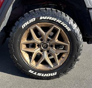 2025 GWM Tank 300 - Thumbnail