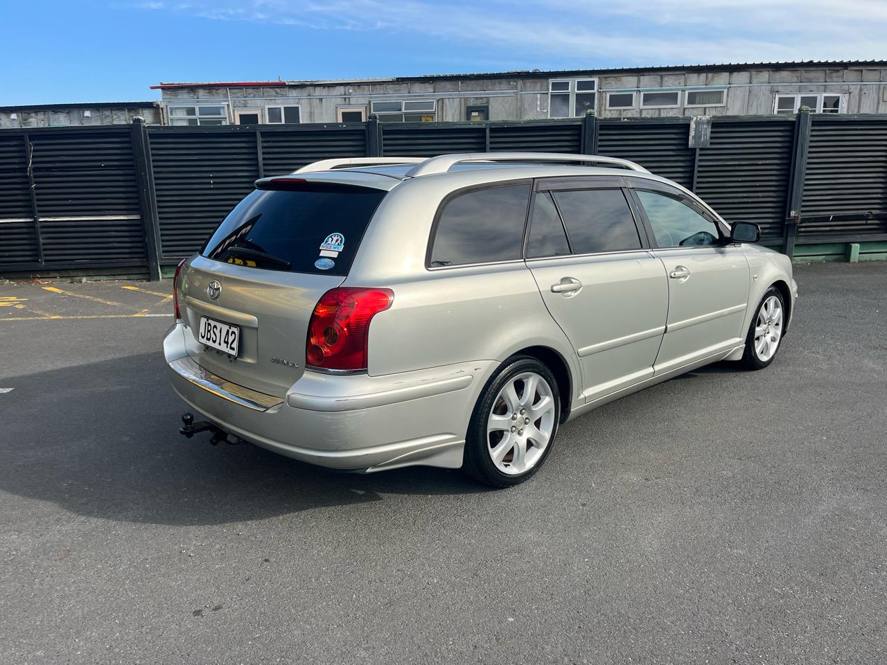 2006 Toyota AVENSIS