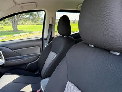 2017 Mitsubishi Triton - Thumbnail