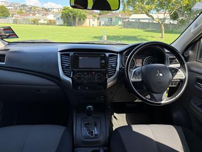 2017 Mitsubishi Triton - Thumbnail