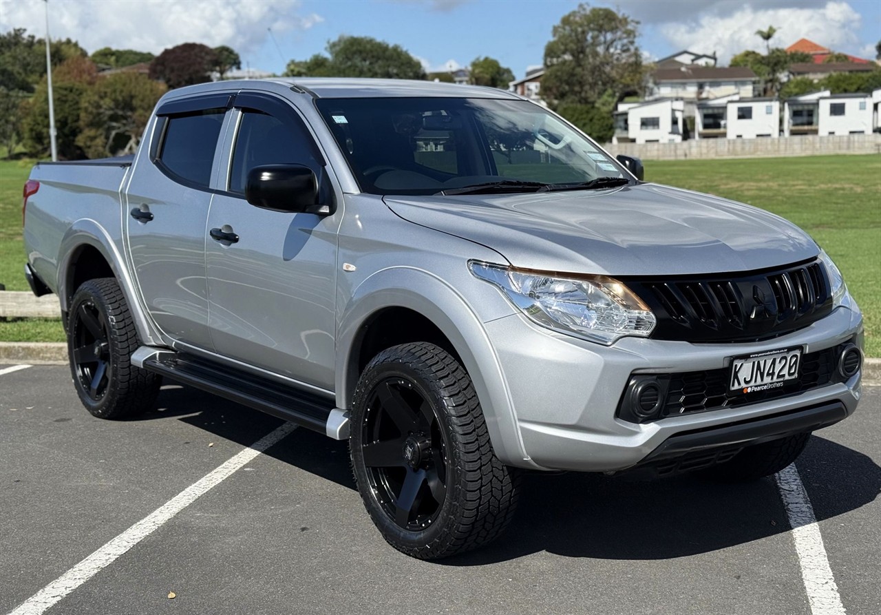 2017 Mitsubishi Triton