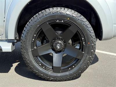 2017 Mitsubishi Triton - Thumbnail