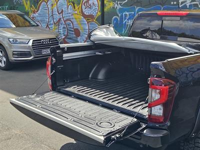 2024 Nissan Navara - Thumbnail