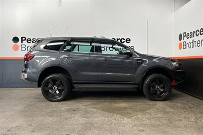 2016 Ford Everest - Thumbnail