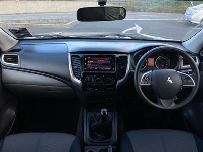 2018 Mitsubishi Triton - Thumbnail