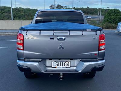 2018 Mitsubishi Triton - Thumbnail