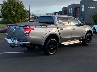 2018 Mitsubishi Triton - Thumbnail