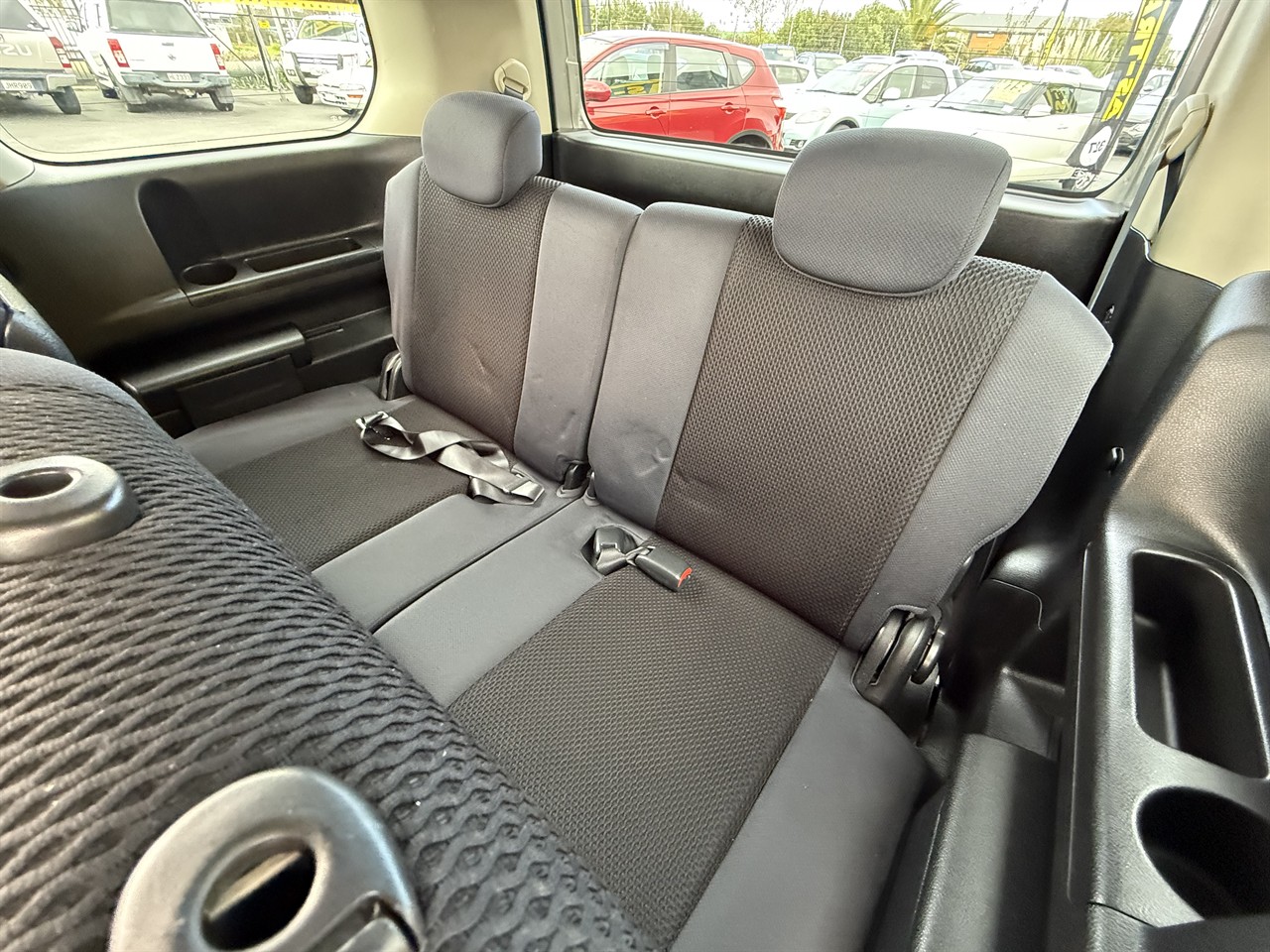 2006 Nissan Serena