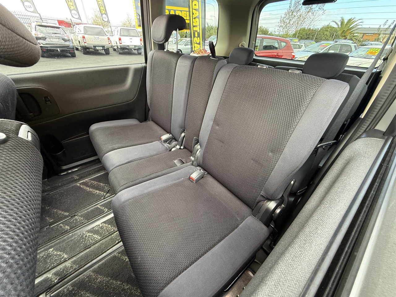 2006 Nissan Serena