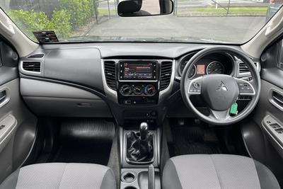 2018 Mitsubishi Triton - Thumbnail