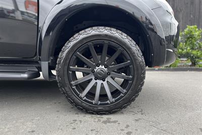 2018 Mitsubishi Triton - Thumbnail