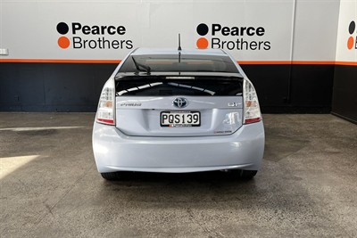 2010 Toyota PRIUS - Thumbnail