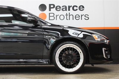 2018 Mitsubishi Lancer - Thumbnail