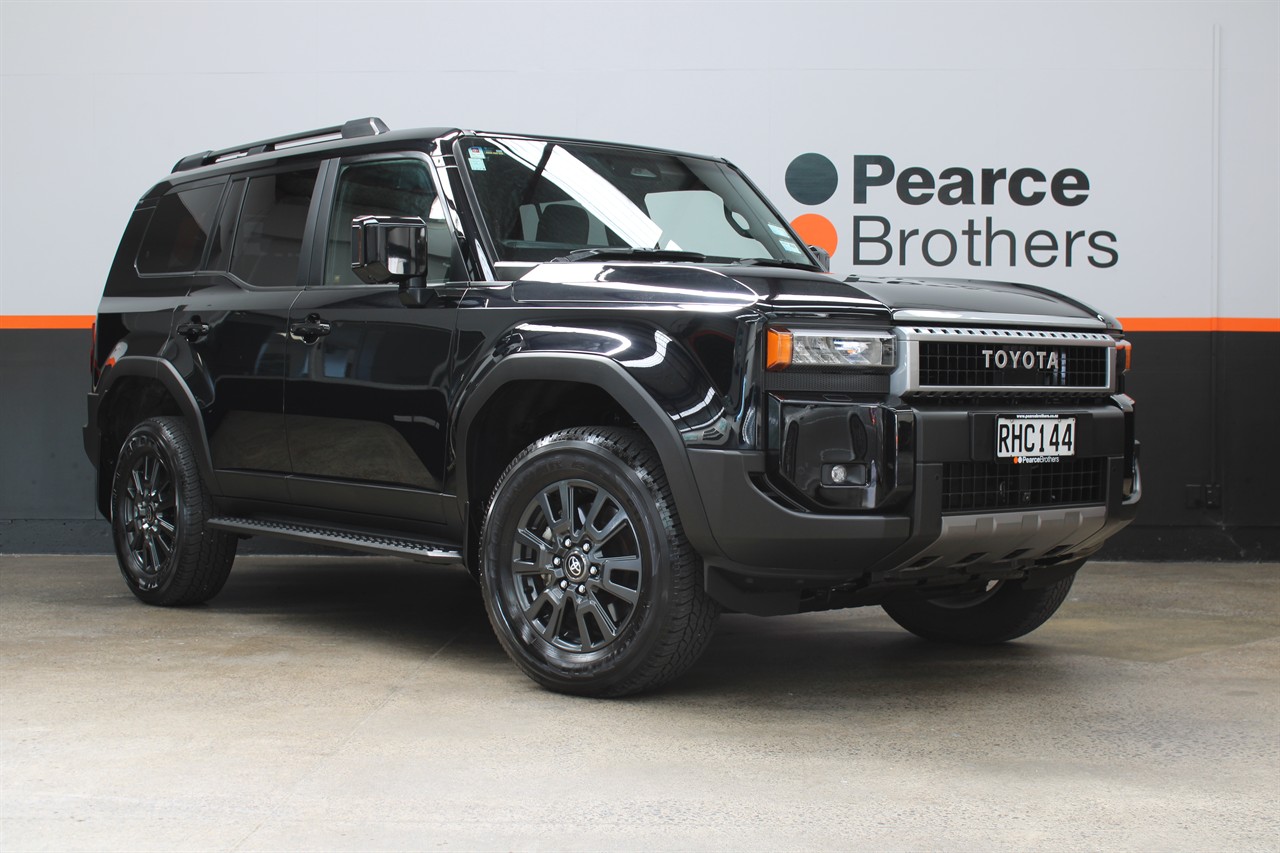 2025 Toyota Landcruiser Prado