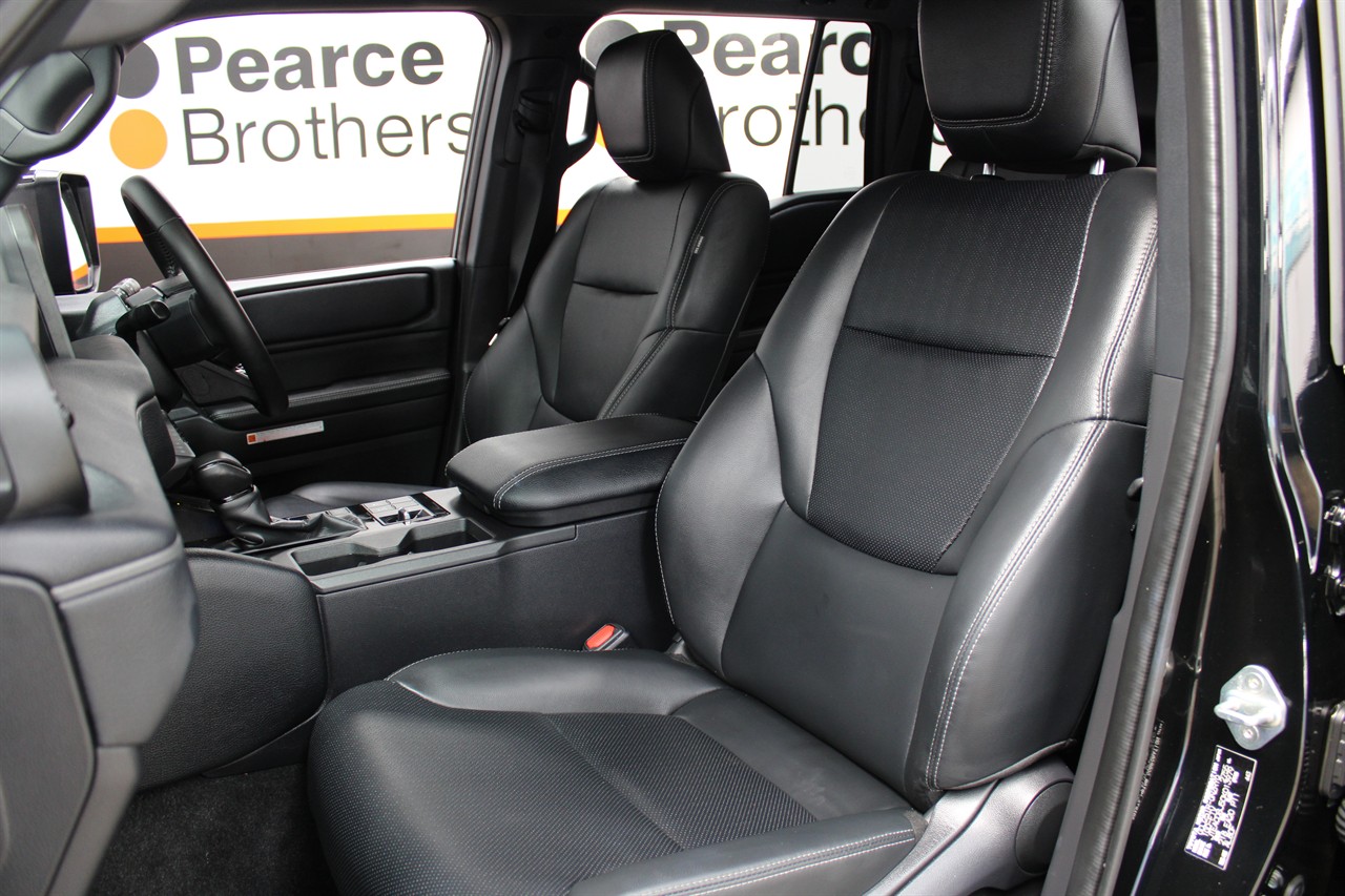 2025 Toyota Landcruiser Prado