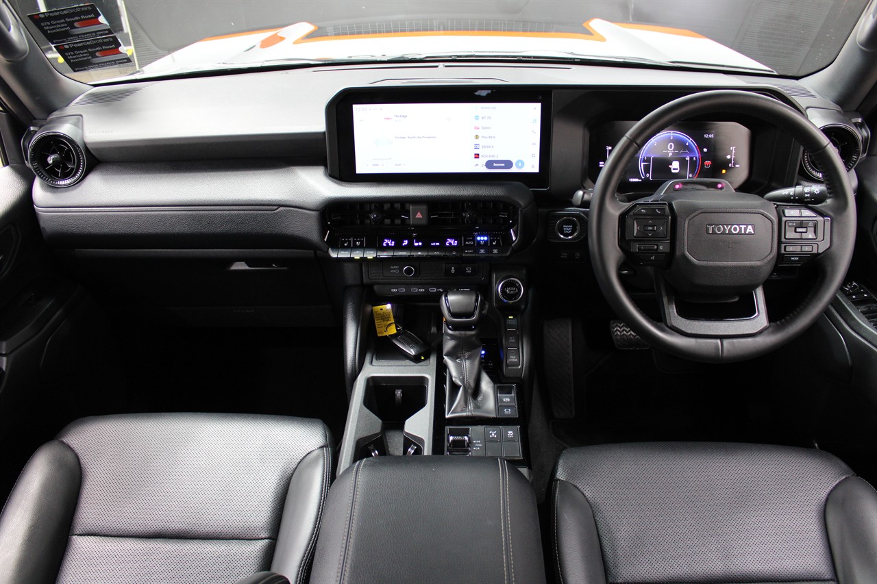 2025 Toyota Landcruiser Prado