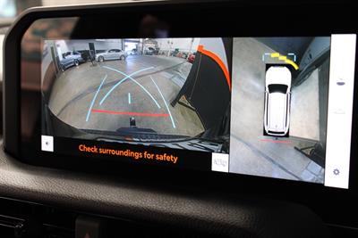 2025 Toyota Landcruiser Prado - Thumbnail