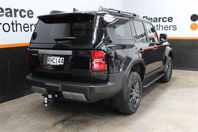 2025 Toyota Landcruiser Prado - Thumbnail