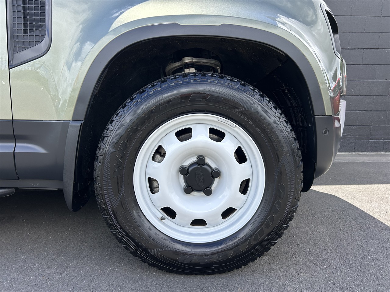 2022 Land Rover Defender