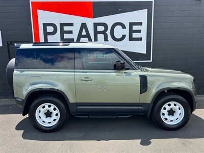 2022 Land Rover Defender - Thumbnail