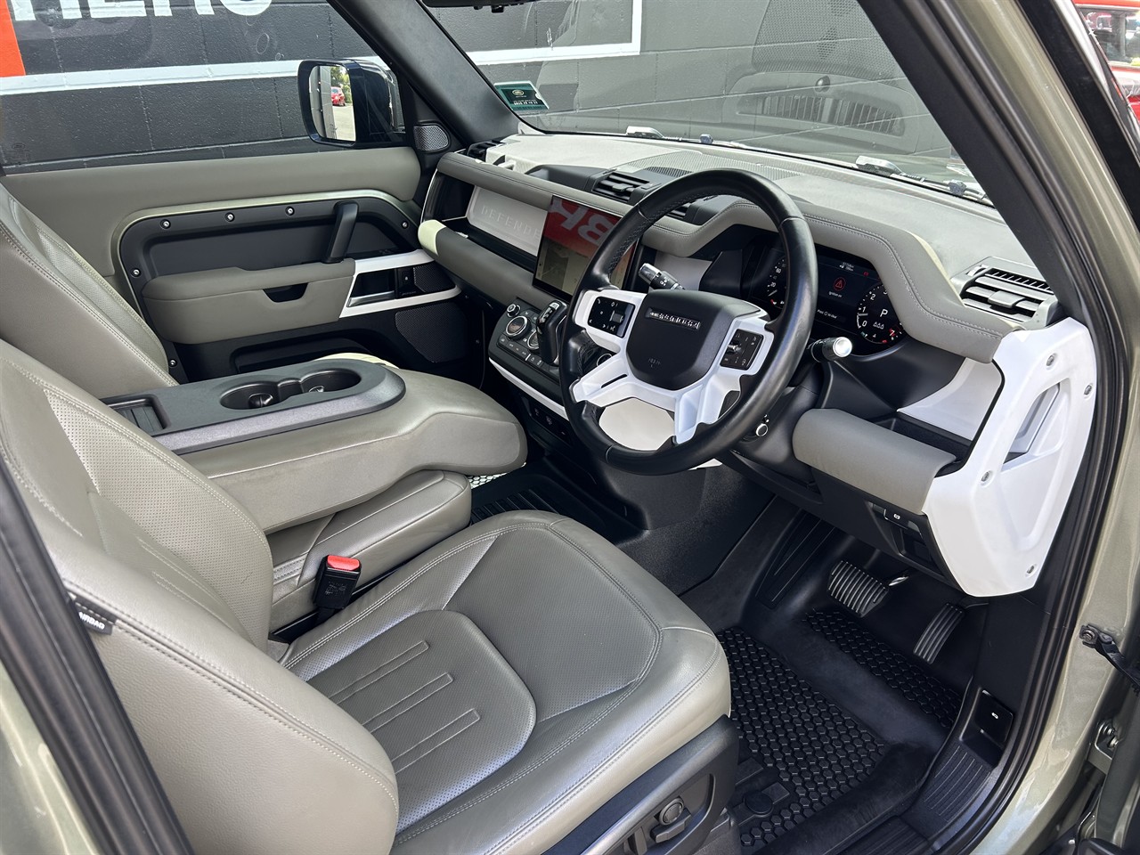 2022 Land Rover Defender