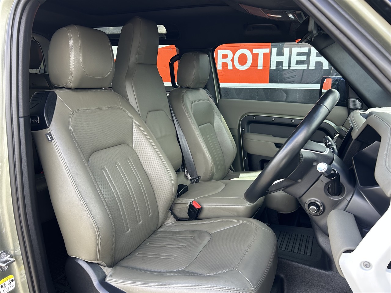 2022 Land Rover Defender