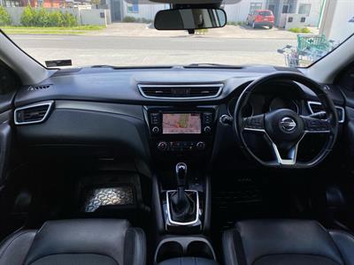 2021 Nissan QASHQAI - Thumbnail