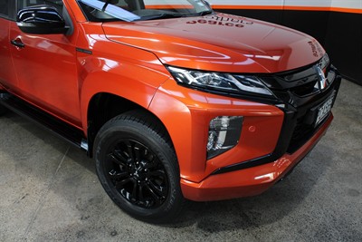 2022 Mitsubishi Triton - Thumbnail