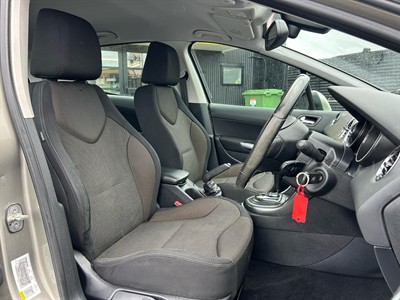 2014 Peugeot 308 - Thumbnail