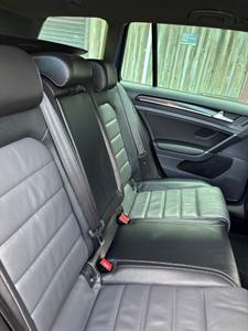 2016 Volkswagen Golf - Thumbnail