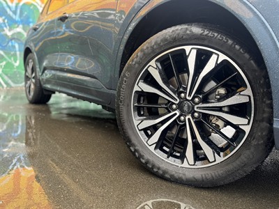 2022 Ford Escape - Thumbnail