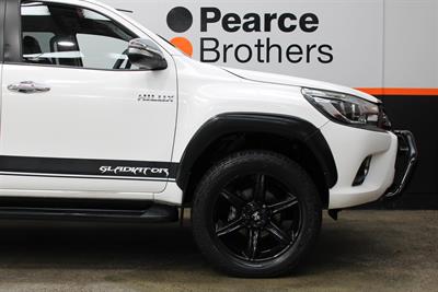 2016 Toyota Hilux - Thumbnail