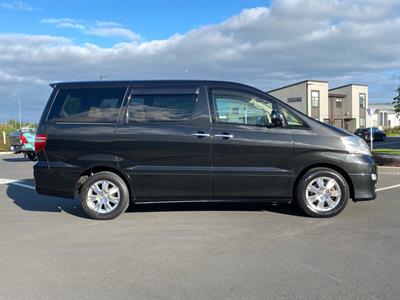 2007 Toyota Alphard - Thumbnail