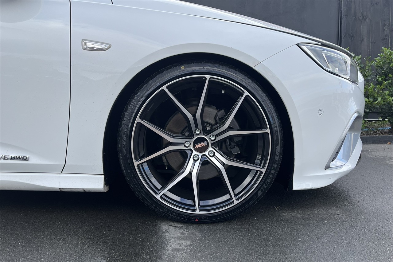 2018 Holden COMMODORE