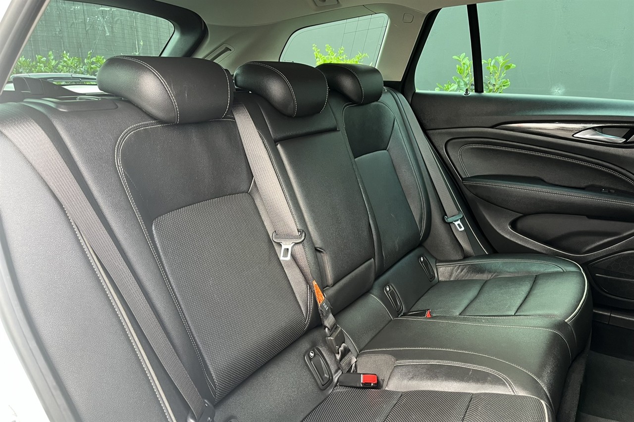2018 Holden COMMODORE