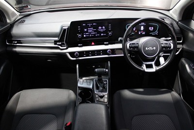 2022 Kia Sportage - Thumbnail