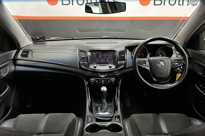 2013 Holden COMMODORE - Thumbnail