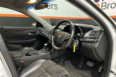2013 Holden COMMODORE - Thumbnail