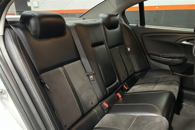 2013 Holden COMMODORE - Thumbnail