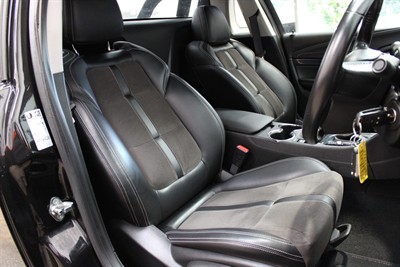 2015 Holden Commodore - Thumbnail