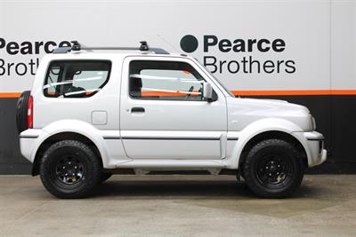 2013 Suzuki Jimny - Thumbnail